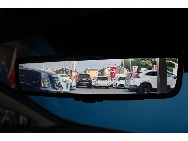 プリウス Ｚ　クールレーシングエアロ／全周囲カメラ／１２．３インチデヒスプレイ／デジタルインナーミラー／レッドイルミネーション／スぺアタイヤ／電動式ゲート／パワーシート／シートヒーター／ＬＥＤヘッドライト／フルセグ（17枚目）