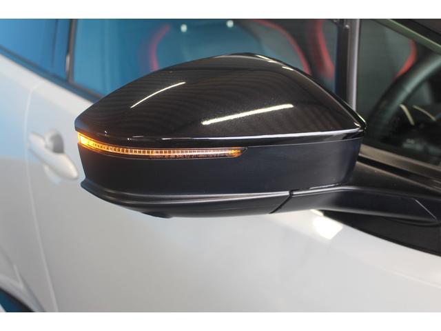 プリウス Ｚ　クールレーシングエアロ／全周囲カメラ／１２．３インチデヒスプレイ／デジタルインナーミラー／レッドイルミネーション／スぺアタイヤ／電動式ゲート／パワーシート／シートヒーター／ＬＥＤヘッドライト／フルセグ（22枚目）