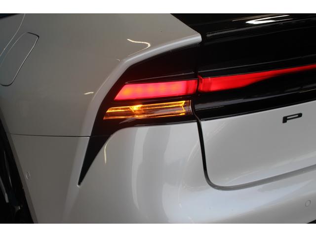 プリウス Ｚ　クールレーシングエアロ／全周囲カメラ／１２．３インチデヒスプレイ／デジタルインナーミラー／レッドイルミネーション／スぺアタイヤ／電動式ゲート／パワーシート／シートヒーター／ＬＥＤヘッドライト／フルセグ（38枚目）