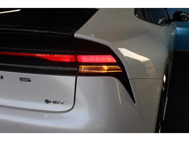 プリウス Ｚ　クールレーシングエアロ／全周囲カメラ／１２．３インチデヒスプレイ／デジタルインナーミラー／レッドイルミネーション／スぺアタイヤ／電動式ゲート／パワーシート／シートヒーター／ＬＥＤヘッドライト／フルセグ（39枚目）