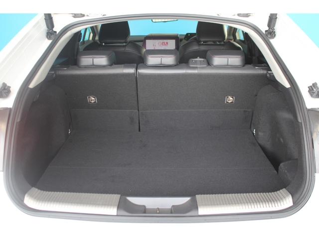 プリウス Ｚ　クールレーシングエアロ／全周囲カメラ／１２．３インチデヒスプレイ／デジタルインナーミラー／レッドイルミネーション／スぺアタイヤ／電動式ゲート／パワーシート／シートヒーター／ＬＥＤヘッドライト／フルセグ（41枚目）