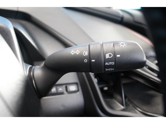 プリウス Ｚ　クールレーシングエアロ／全周囲カメラ／１２．３インチデヒスプレイ／デジタルインナーミラー／レッドイルミネーション／スぺアタイヤ／電動式ゲート／パワーシート／シートヒーター／ＬＥＤヘッドライト／フルセグ（70枚目）