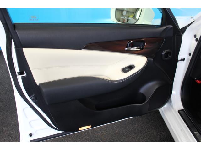 クラウンハイブリッド ロイヤルサルーンG レザーシートパッケージ/クルーズコントロール/オートマチックハイビーム/オートライト/純正17AW/革シート/シートヒーター/シートエアコン/パワーシート/バックカメラ/ブルートゥース/フルセグ(57枚目)