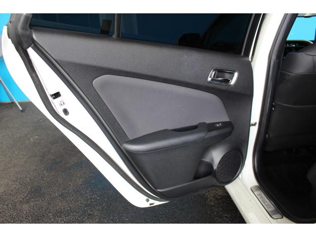 プリウス Ａツーリングセレクション　禁煙車／セーフティセンス／レーダークルーズ／クリアランスソナー／バックカメラ／純正９インチナビ／革シート／シートヒーター／社外ＣＡＲＬＳＳＯＮ１９ＡＷ／Ｂｌｕｅｔｏｏｔｈ／ドラレコ／ＥＴＣ／ダウンサス（44枚目）