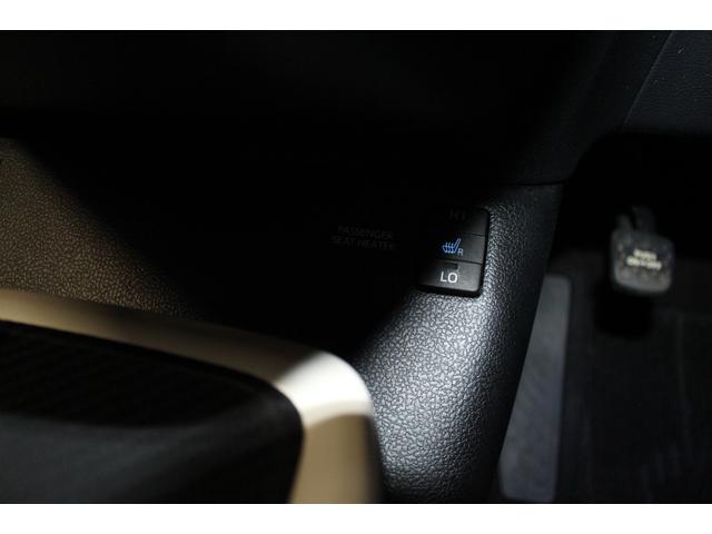 プリウス Ａツーリングセレクション　禁煙車／セーフティセンス／レーダークルーズ／クリアランスソナー／バックカメラ／純正９インチナビ／革シート／シートヒーター／社外ＣＡＲＬＳＳＯＮ１９ＡＷ／Ｂｌｕｅｔｏｏｔｈ／ドラレコ／ＥＴＣ／ダウンサス（63枚目）