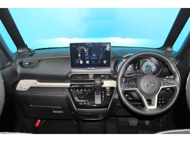 デリカミニ T プレミアム 寒冷地仕様/4WD/両側電動スライドドア/ステアリングヒーター/レーダークルーズコントロール/クリアランソナー/LED/レーンアシスト/オートマチックハイビーム/社外マフラー15AW/シートヒーター(6枚目)