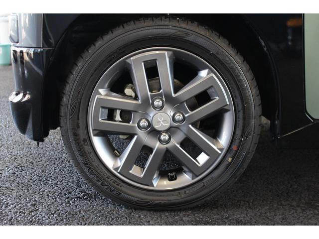 デリカミニ T プレミアム 寒冷地仕様/4WD/両側電動スライドドア/ステアリングヒーター/レーダークルーズコントロール/クリアランソナー/LED/レーンアシスト/オートマチックハイビーム/社外マフラー15AW/シートヒーター(12枚目)