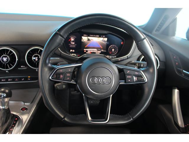 【ステアリング】ハンドルのスレも少なく非常に綺麗な状態です！無料電話でのお問合せはＴＥＬ０２９−８２８−５３３１です！！