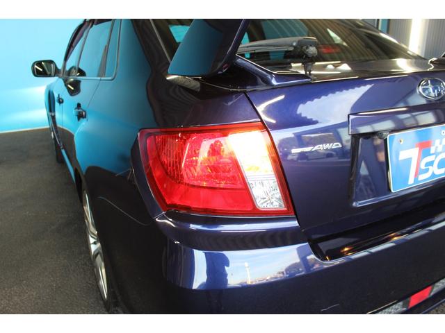 インプレッサ WRX STi 禁煙車/6速MT車/RECARO製バケットシート/大型リアスポイラー/STRADA製7インチナビ/STI18インチアルミホイール/4WD/ターボ/HIDヘッドライト/プッシュスタート/ETC/(26枚目)