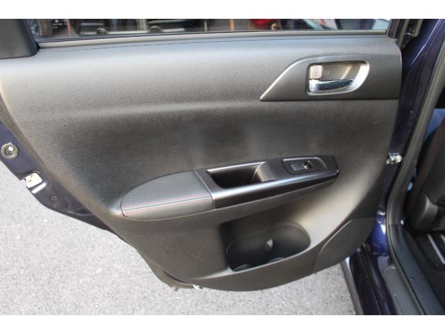 インプレッサ WRX STi 禁煙車/6速MT車/RECARO製バケットシート/大型リアスポイラー/STRADA製7インチナビ/STI18インチアルミホイール/4WD/ターボ/HIDヘッドライト/プッシュスタート/ETC/(37枚目)