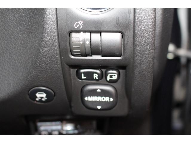 インプレッサ WRX STi 禁煙車/6速MT車/RECARO製バケットシート/大型リアスポイラー/STRADA製7インチナビ/STI18インチアルミホイール/4WD/ターボ/HIDヘッドライト/プッシュスタート/ETC/(51枚目)