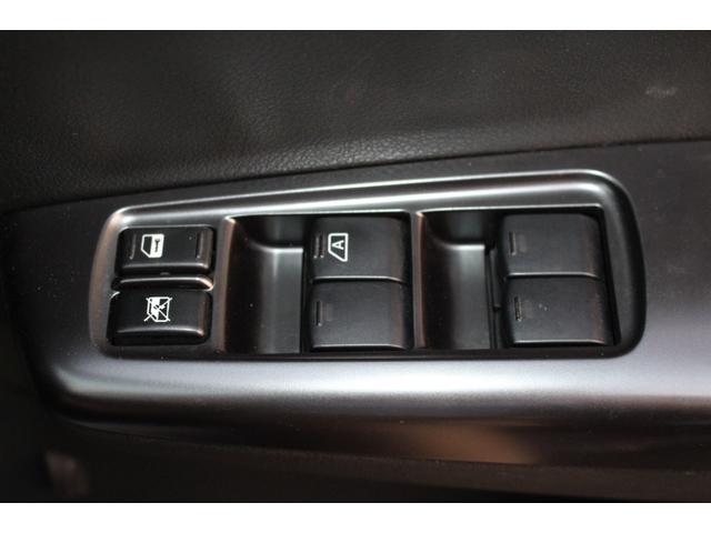 インプレッサ WRX STi 禁煙車/6速MT車/RECARO製バケットシート/大型リアスポイラー/STRADA製7インチナビ/STI18インチアルミホイール/4WD/ターボ/HIDヘッドライト/プッシュスタート/ETC/(53枚目)