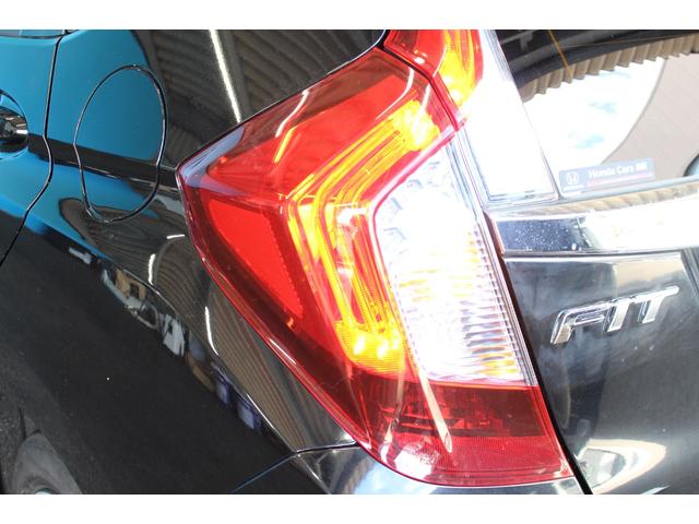 フィットハイブリッド Fパッケージ 禁煙車/純正ナビ/バックカメラ/フルセグ/LEDヘッドライト/ブルートゥース接続可/プッシュスタート/オートライト/ETC/(38枚目)