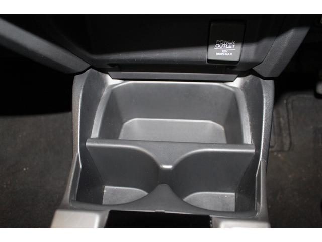 フィットハイブリッド Fパッケージ 禁煙車/純正ナビ/バックカメラ/フルセグ/LEDヘッドライト/ブルートゥース接続可/プッシュスタート/オートライト/ETC/(51枚目)