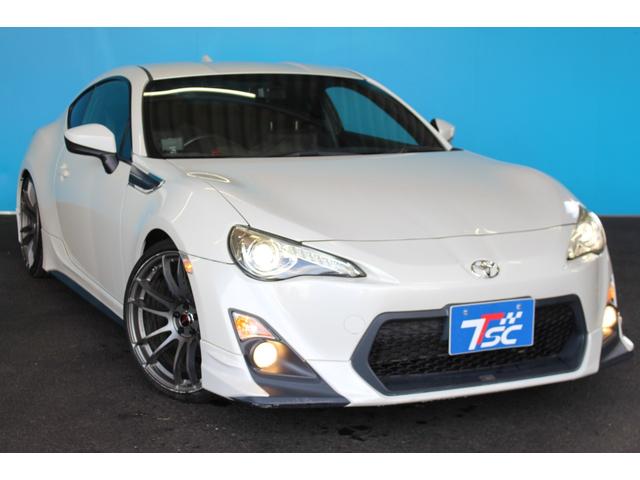 86 GT 禁煙車/6速MT車/TRDエアロ/RAYS19インチアルミホイール/HKS車高調/純正ナビ/バックカメラ/フルセグ/プッシュスタート/HIDヘッドライト/ブルートゥース接続/ETC/オートライト(14枚目)