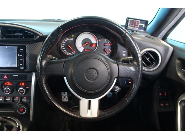 86 GT 禁煙車/6速MT車/TRDエアロ/RAYS19インチアルミホイール/HKS車高調/純正ナビ/バックカメラ/フルセグ/プッシュスタート/HIDヘッドライト/ブルートゥース接続/ETC/オートライト(18枚目)