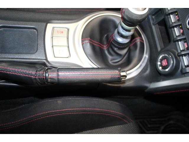 86 GT 禁煙車/6速MT車/TRDエアロ/RAYS19インチアルミホイール/HKS車高調/純正ナビ/バックカメラ/フルセグ/プッシュスタート/HIDヘッドライト/ブルートゥース接続/ETC/オートライト(58枚目)