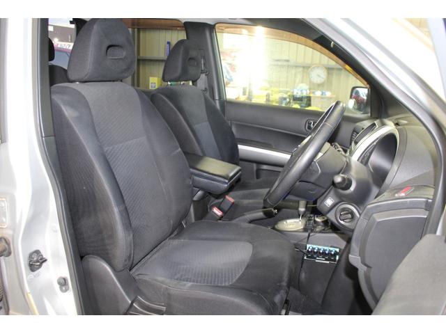 エクストレイル ２０ＧＴ　純正ＨＤＤナビ／禁煙／ルーフレール／バックカメラ／ターボ／ディーゼル／４ＷＤ／ＥＴＣ／社外１７インチＡＷ／ＨＩＤヘッドライト／寒冷地仕様／ミュージックプレイヤー接続／オートクルーズコントロール／（7枚目）