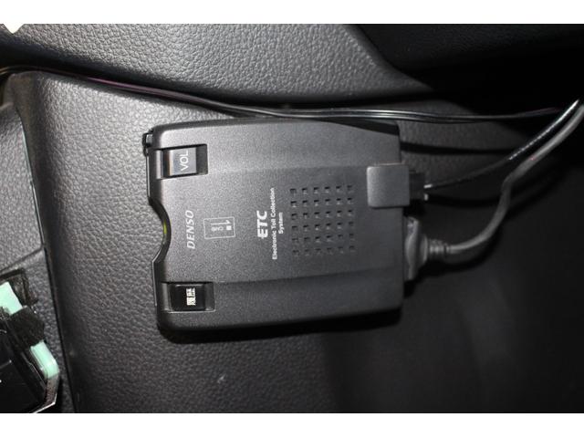 エクストレイル ２０ＧＴ　純正ＨＤＤナビ／禁煙／ルーフレール／バックカメラ／ターボ／ディーゼル／４ＷＤ／ＥＴＣ／社外１７インチＡＷ／ＨＩＤヘッドライト／寒冷地仕様／ミュージックプレイヤー接続／オートクルーズコントロール／（12枚目）