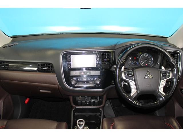 周りの使用感も少なく、状態の良いお車です！ご不明点やご来店のお際は是非お電話でご連絡下さい！