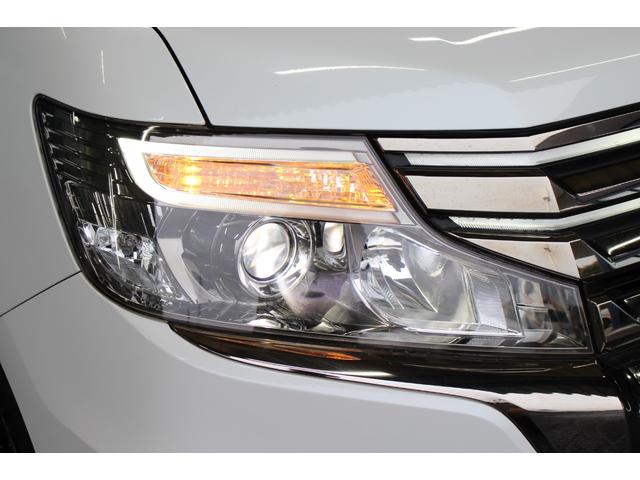 ステップワゴンスパーダ Ｚ　クールスピリット　禁煙車／後期型／７人乗り／後席モニター／純正９インチナビ／バックカメラ／フルセグ／両側パワースライドドア／クルーズコントロール／ＨＩＤヘッドライト／パドルシフト／ＥＴＣ／コーナーセンサー（28枚目）