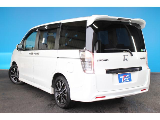 ステップワゴンスパーダ Ｚ　クールスピリット　禁煙車／後期型／７人乗り／後席モニター／純正９インチナビ／バックカメラ／フルセグ／両側パワースライドドア／クルーズコントロール／ＨＩＤヘッドライト／パドルシフト／ＥＴＣ／コーナーセンサー（38枚目）