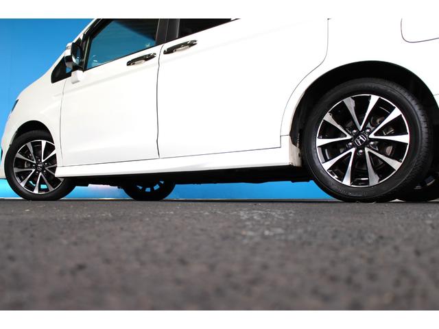 ステップワゴンスパーダ Ｚ　クールスピリット　禁煙車／後期型／７人乗り／後席モニター／純正９インチナビ／バックカメラ／フルセグ／両側パワースライドドア／クルーズコントロール／ＨＩＤヘッドライト／パドルシフト／ＥＴＣ／コーナーセンサー（39枚目）