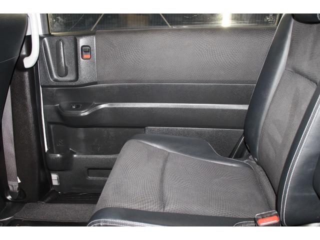 ステップワゴンスパーダ Ｚ　クールスピリット　禁煙車／後期型／７人乗り／後席モニター／純正９インチナビ／バックカメラ／フルセグ／両側パワースライドドア／クルーズコントロール／ＨＩＤヘッドライト／パドルシフト／ＥＴＣ／コーナーセンサー（54枚目）