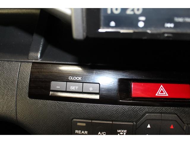 ステップワゴンスパーダ Ｚ　クールスピリット　禁煙車／後期型／７人乗り／後席モニター／純正９インチナビ／バックカメラ／フルセグ／両側パワースライドドア／クルーズコントロール／ＨＩＤヘッドライト／パドルシフト／ＥＴＣ／コーナーセンサー（58枚目）