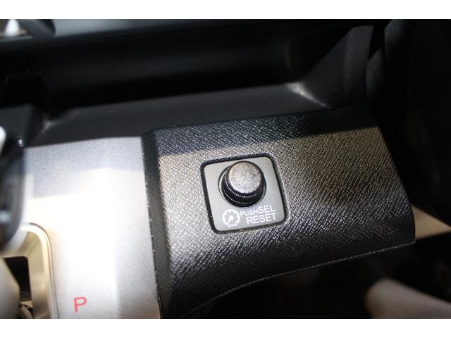 ステップワゴンスパーダ Ｚ　クールスピリット　禁煙車／後期型／７人乗り／後席モニター／純正９インチナビ／バックカメラ／フルセグ／両側パワースライドドア／クルーズコントロール／ＨＩＤヘッドライト／パドルシフト／ＥＴＣ／コーナーセンサー（61枚目）