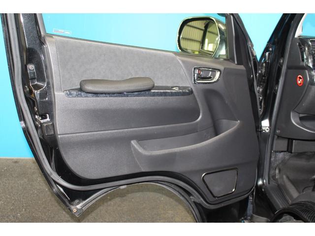 ハイエースワゴン ＧＬ　４型／禁煙／アルパイン１０，２型フリップダウン／ベットキット／カロッツェリアナビ／バックカメラ／カロッツェリアサブウーファー／フルセグＴＶ／Ｂｌｕｅｔｏｏｔｈ／パワースライドドア／ＥＴＣ／ベッドキット（44枚目）