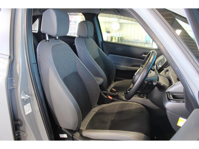 フィット ｅ：ＨＥＶ　ＲＳ　禁煙車／ホンダセンシング／純正９インチナビ／ハーフレザーシート／バックカメラ／ＥＮＫＥＩ１６インチホイール／クリアランスソナー／レーダークルーズコントロール／レーンキープアシスト／ＬＥＤヘッドライト（7枚目）