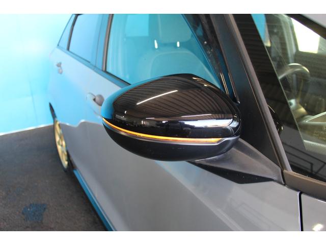 フィット ｅ：ＨＥＶ　ＲＳ　禁煙車／ホンダセンシング／純正９インチナビ／ハーフレザーシート／バックカメラ／ＥＮＫＥＩ１６インチホイール／クリアランスソナー／レーダークルーズコントロール／レーンキープアシスト／ＬＥＤヘッドライト（20枚目）