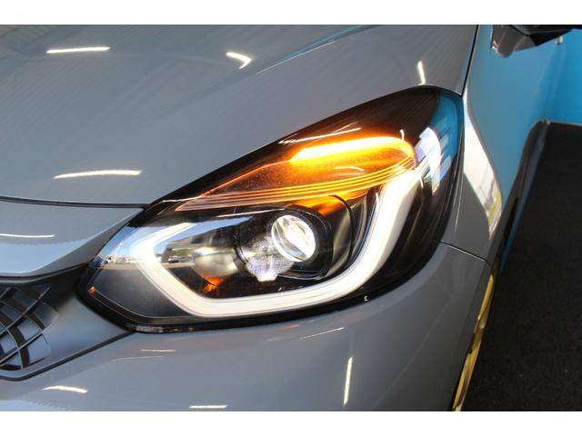 フィット ｅ：ＨＥＶ　ＲＳ　禁煙車／ホンダセンシング／純正９インチナビ／ハーフレザーシート／バックカメラ／ＥＮＫＥＩ１６インチホイール／クリアランスソナー／レーダークルーズコントロール／レーンキープアシスト／ＬＥＤヘッドライト（23枚目）