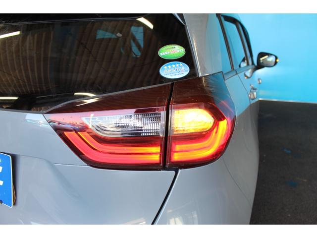 フィット ｅ：ＨＥＶ　ＲＳ　禁煙車／ホンダセンシング／純正９インチナビ／ハーフレザーシート／バックカメラ／ＥＮＫＥＩ１６インチホイール／クリアランスソナー／レーダークルーズコントロール／レーンキープアシスト／ＬＥＤヘッドライト（41枚目）