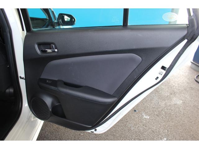 プリウスＰＨＶ Ｓセーフティパッケージ　後期型／５人乗／１オーナー／禁煙車／セーフティーセンス／モデリスタエアロ／純正９インチナビ／フルセグ／全方位カメラ／ビルトインＥＴＣ２．０／ＬＥＤライト／ドライブレコーダー／デジタルインナーミラー／（50枚目）