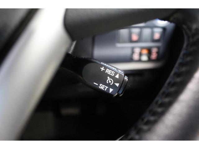 ヴォクシー ハイブリッドＶ　禁煙車／７人乘り／ＡＬＰＩＮＥ１０インチナビ／バックカメラ／フルセグ／両側パワースライドドア／クルーズコントロール／シートヒーター／プッシュスタート／ＬＥＤヘッドライト／ブルートゥース接続／ＥＴＣ／（21枚目）