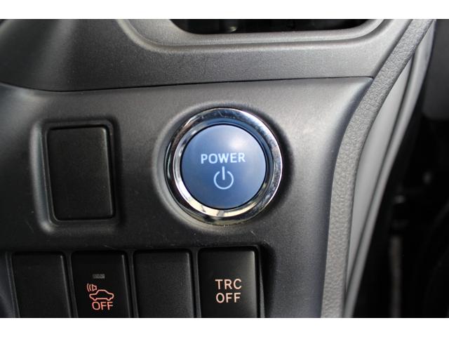 ヴォクシー ハイブリッドＶ　禁煙車／７人乘り／ＡＬＰＩＮＥ１０インチナビ／バックカメラ／フルセグ／両側パワースライドドア／クルーズコントロール／シートヒーター／プッシュスタート／ＬＥＤヘッドライト／ブルートゥース接続／ＥＴＣ／（22枚目）