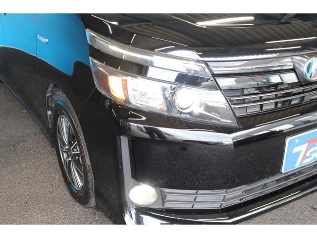 ヴォクシー ハイブリッドＶ　禁煙車／７人乘り／ＡＬＰＩＮＥ１０インチナビ／バックカメラ／フルセグ／両側パワースライドドア／クルーズコントロール／シートヒーター／プッシュスタート／ＬＥＤヘッドライト／ブルートゥース接続／ＥＴＣ／（31枚目）