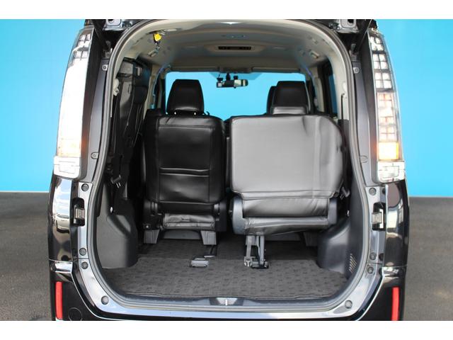 ヴォクシー ハイブリッドＶ　禁煙車／７人乘り／ＡＬＰＩＮＥ１０インチナビ／バックカメラ／フルセグ／両側パワースライドドア／クルーズコントロール／シートヒーター／プッシュスタート／ＬＥＤヘッドライト／ブルートゥース接続／ＥＴＣ／（50枚目）