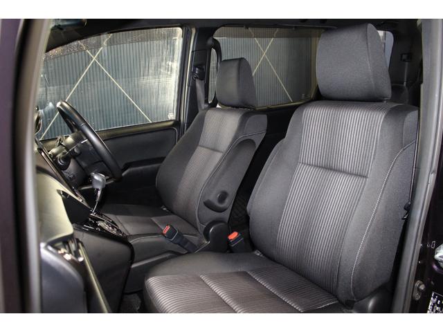 ノア Ｓｉ　ワンオーナー／禁煙／衝突軽減／両側パワースライドドア／パーキングアシスト／クリアランスソナー／ＥＴＣ／バックカメラ／純正１６インチアルミ／純正ＳＤナビ／Ｂｌｕｅｔｏｏｔｈ／純正１２．１型後席モニター（7枚目）