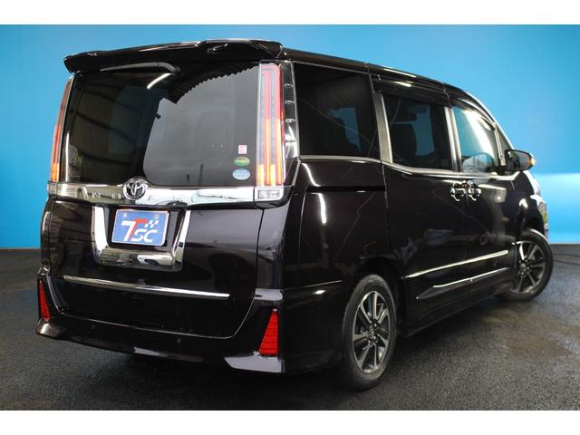 ノア Ｓｉ　ワンオーナー／禁煙／衝突軽減／両側パワースライドドア／パーキングアシスト／クリアランスソナー／ＥＴＣ／バックカメラ／純正１６インチアルミ／純正ＳＤナビ／Ｂｌｕｅｔｏｏｔｈ／純正１２．１型後席モニター（40枚目）