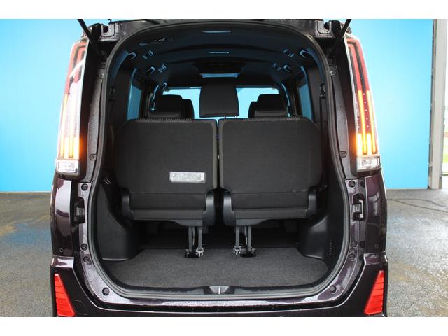 ノア Ｓｉ　ワンオーナー／禁煙／衝突軽減／両側パワースライドドア／パーキングアシスト／クリアランスソナー／ＥＴＣ／バックカメラ／純正１６インチアルミ／純正ＳＤナビ／Ｂｌｕｅｔｏｏｔｈ／純正１２．１型後席モニター（44枚目）