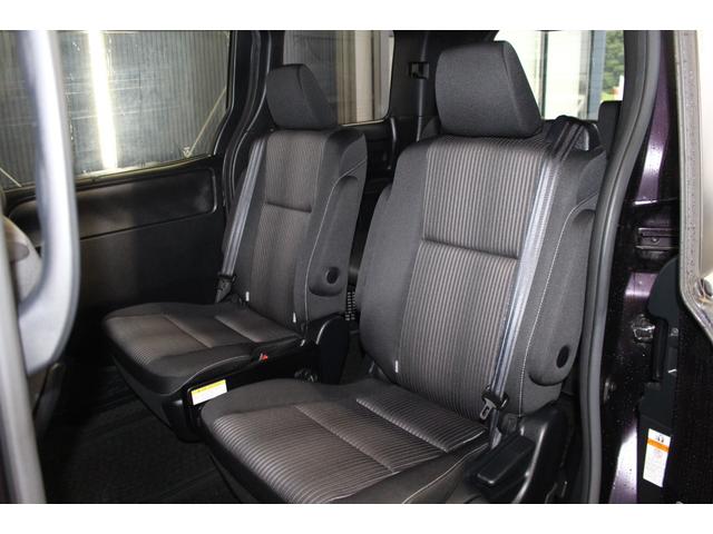 ノア Ｓｉ　ワンオーナー／禁煙／衝突軽減／両側パワースライドドア／パーキングアシスト／クリアランスソナー／ＥＴＣ／バックカメラ／純正１６インチアルミ／純正ＳＤナビ／Ｂｌｕｅｔｏｏｔｈ／純正１２．１型後席モニター（47枚目）