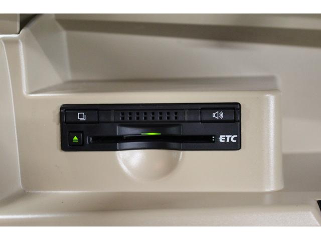 エスティマ アエラス　禁煙車／社外エアロ／ＡＬＰＩＮＥ後席モニター／Ｃａｒｒｏｚｚｅｒｉａナビ／フルセグ／両側パワースライドドア／ＨＩＤヘッドライト／スマートキー／ブルートゥース接続／社外２０インチアルミホイール／ＥＴＣ（20枚目）