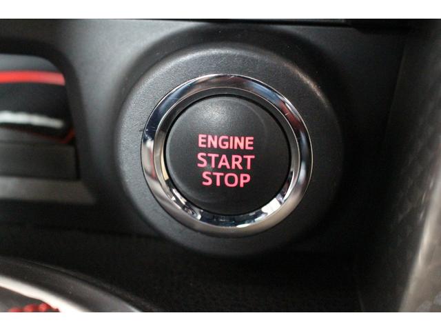 【スマートキー】キーを携帯しているだけで、ドアロックの開閉並びにエンジンの始動が可能な装備です！プッシュスタートですのでエンジンの始動もボタンを押すだけです！