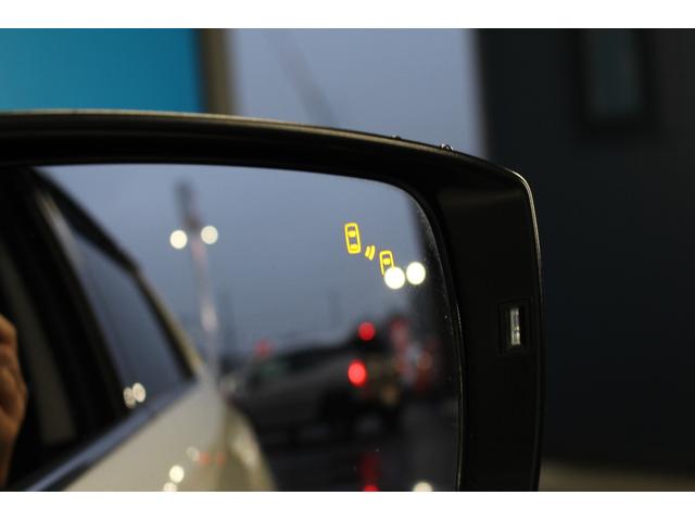 レヴォーグ ２．０ＳＴＩスポーツアイサイト　禁煙車／寒冷地仕様／４ＷＤ／アイサイトツーリングアシスト／アイサイトセーフティプラス／ブラインドスポットモニター／衝突軽減／レーダークルーズコントロール／レーンアシスト／シートメモリー／パドルシフト（17枚目）