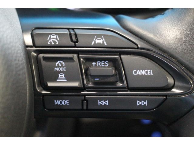 シエンタ ハイブリッドＺ　禁煙車／全周囲カメラ／三列シート／ウォークスルー／セーフティセンス／両側電動スライドドア／レーダークルーズコントロール／ＬＥＤ／レーンアシスト／オートマチックハイビーム／ブルートゥース／フルセグ（12枚目）