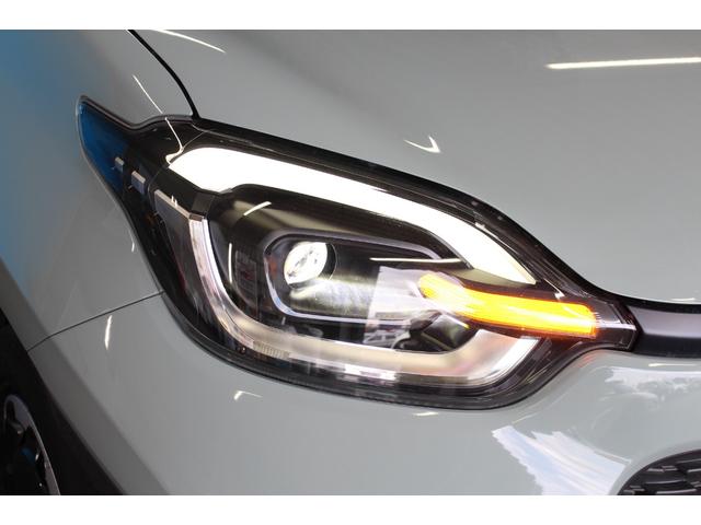 シエンタ ハイブリッドＺ　禁煙車／全周囲カメラ／三列シート／ウォークスルー／セーフティセンス／両側電動スライドドア／レーダークルーズコントロール／ＬＥＤ／レーンアシスト／オートマチックハイビーム／ブルートゥース／フルセグ（15枚目）