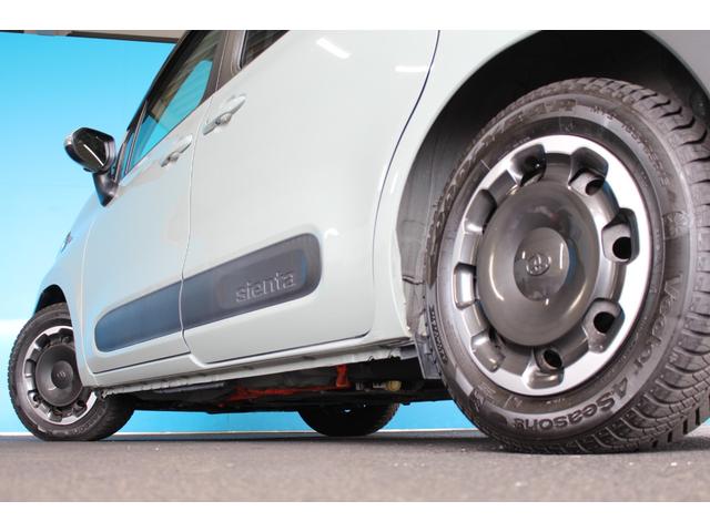 シエンタ ハイブリッドＺ　禁煙車／全周囲カメラ／三列シート／ウォークスルー／セーフティセンス／両側電動スライドドア／レーダークルーズコントロール／ＬＥＤ／レーンアシスト／オートマチックハイビーム／ブルートゥース／フルセグ（35枚目）